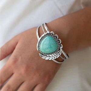 Paparazzi Southwestern Turquoise Bracelet
